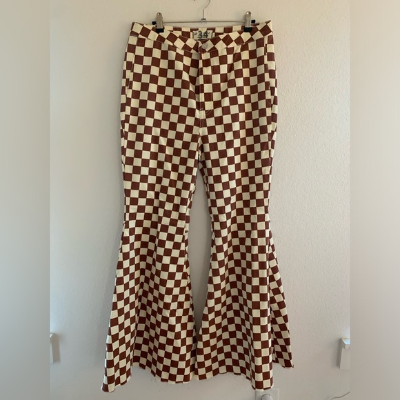 Free People - We The Free - Just Float on Flare Jeans - Picture 3 of 3